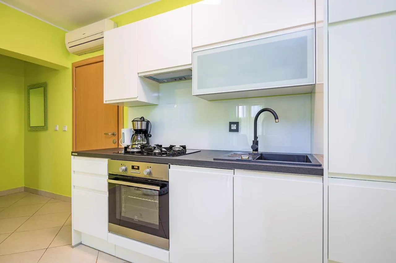 Apartmani Kazun Fazana 0*,
